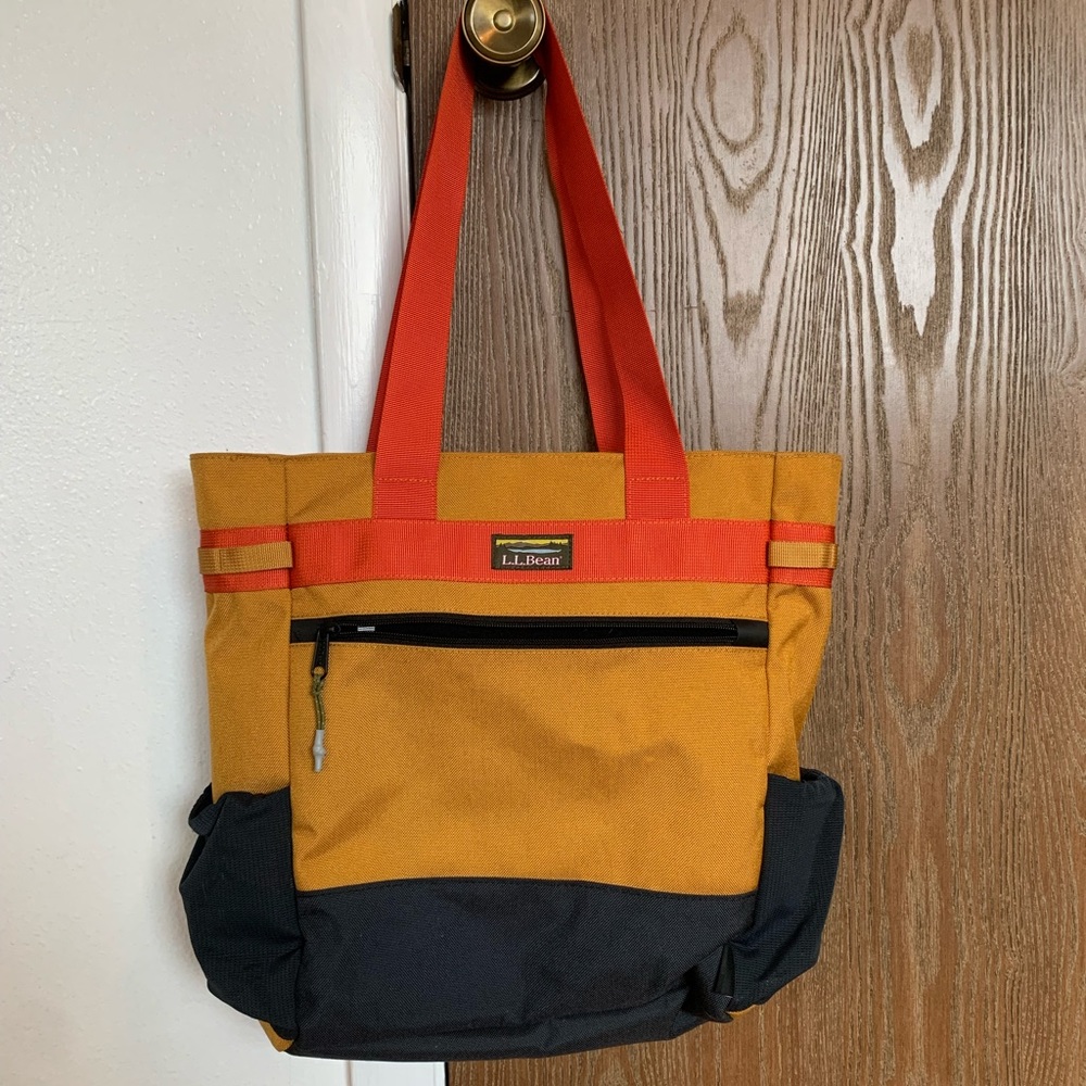 LL BEAN TOTE BAG WITH COMPUTER SLEEVE